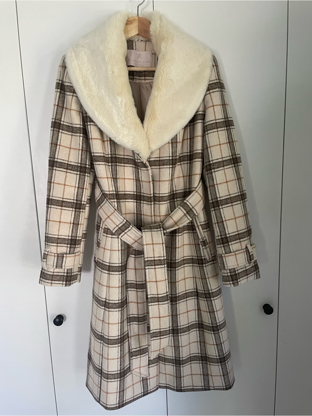 Gal Meets Glam Bronwyn Plaid Belted Wool Blend Coat Removable Faux Fur Collar S